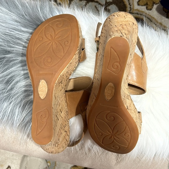 Born wedge leather shoes size 8 - Picture 6 of 6